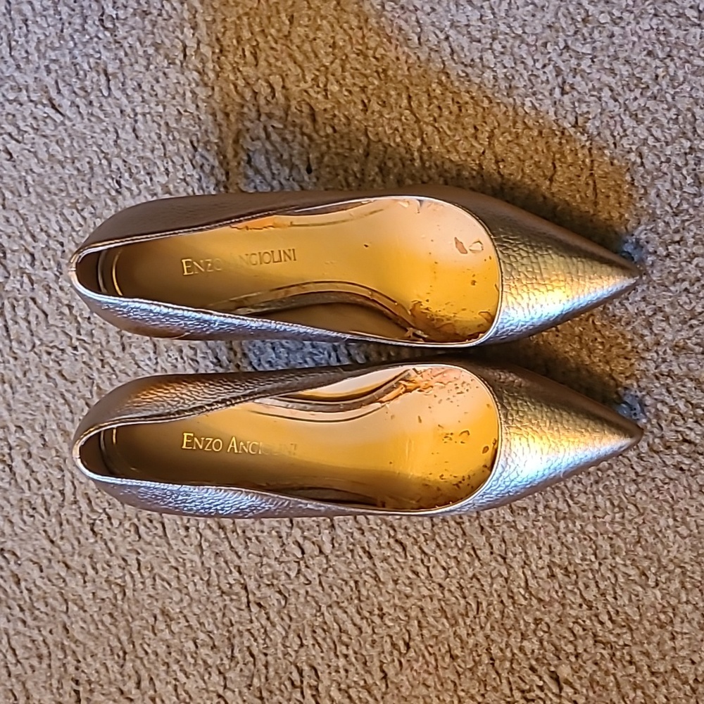enzo angiolini pumps